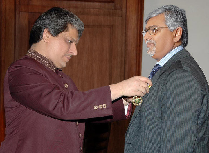 Dr. Sono Khangharani CEO - SRSO was awarded Sitara-e-Imtiaz